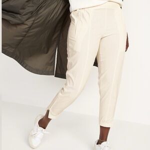 Old Navy Stretch Quick Dry Beige Joggers